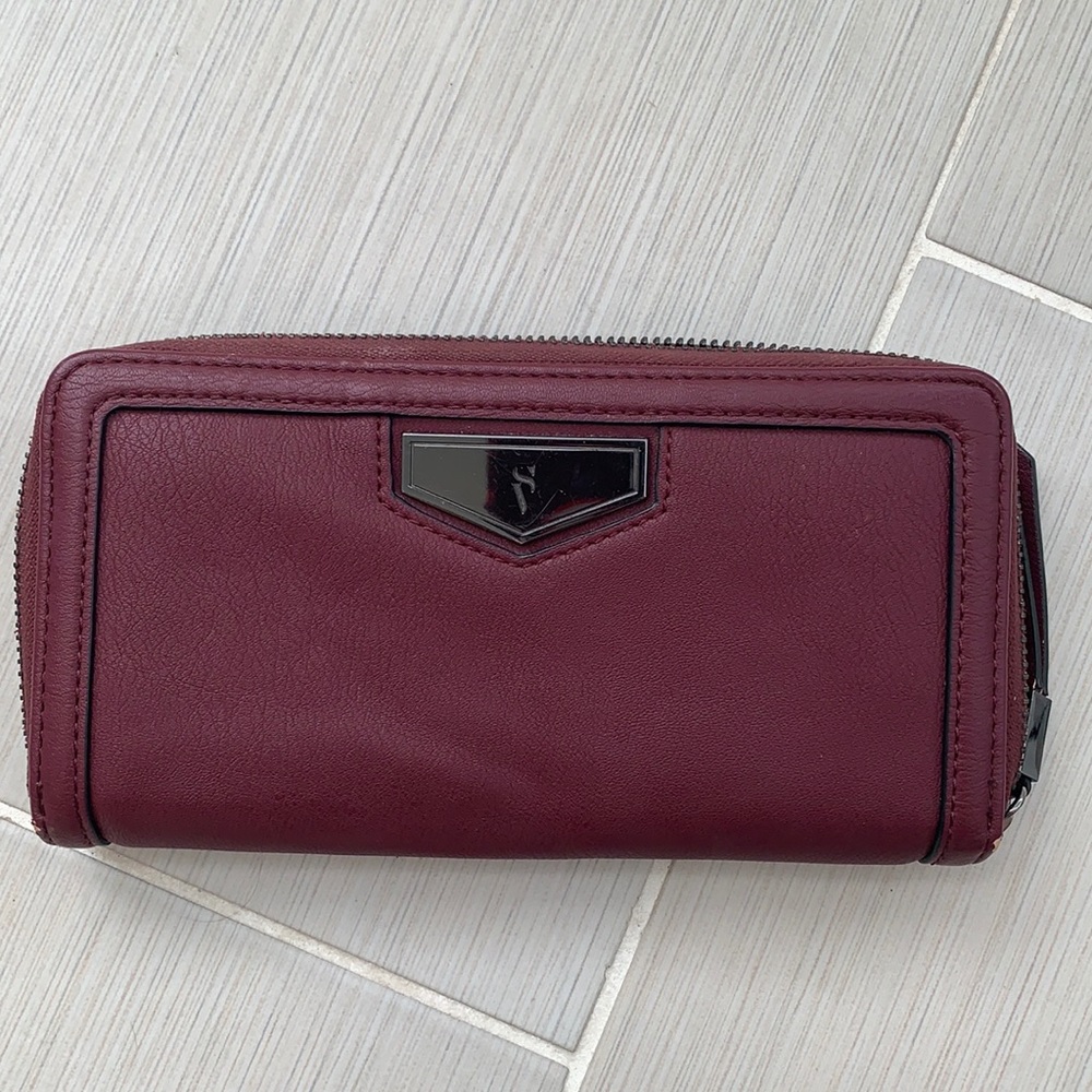 Vera Wang Wallet